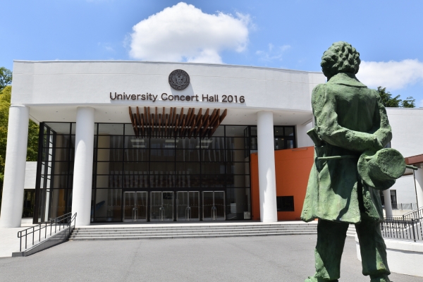写真：University Concert Hall 2016