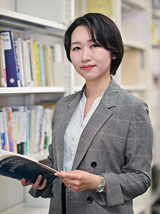 平岡　秀美