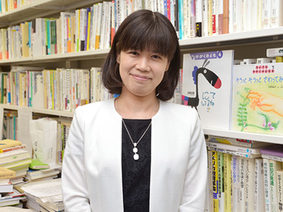 岩田　恵子